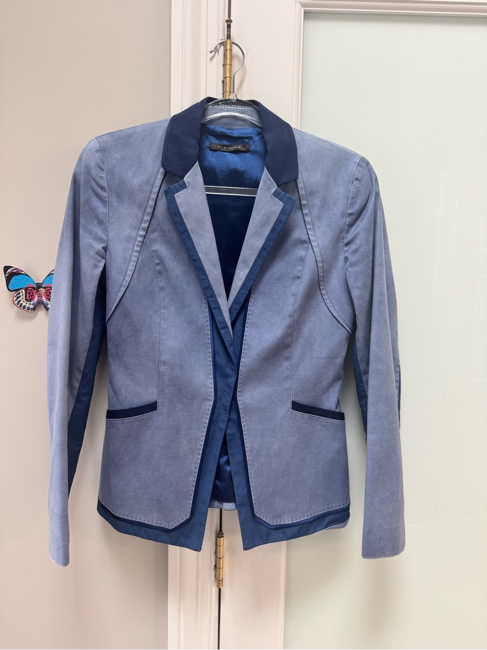 Elie Tahari Two-Tone Blue Tailored Blazer with Dark Navy Trim